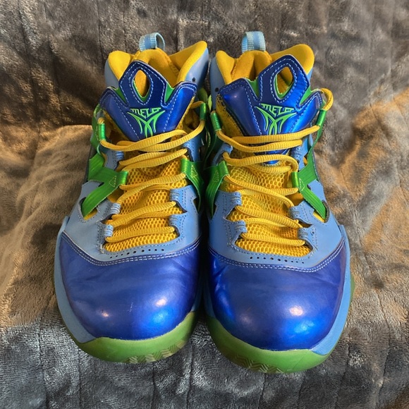 Nike - Jordan Melo M9 “Easter” Poison Green, University Blue 2012 - Picture 6 of 7